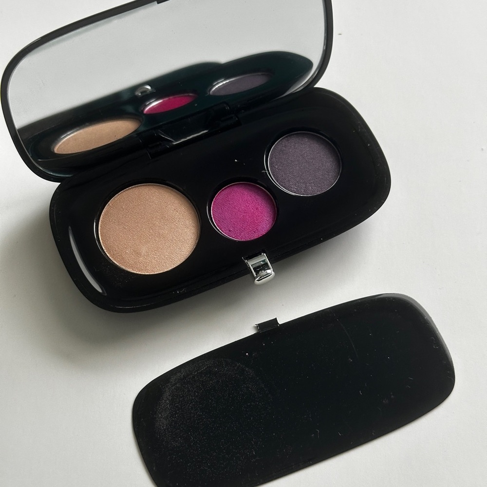 Marc Jacobs Plush Eyeshadow Style Eye-con No.3 106 The Rebel New Without Box - Picture 2 of 6